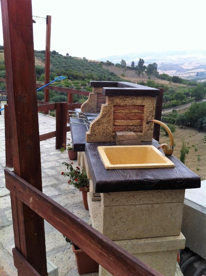 La Locanda Dei Fiori Bompensiere Exterior foto